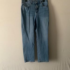 American Eagle Mom Jeans